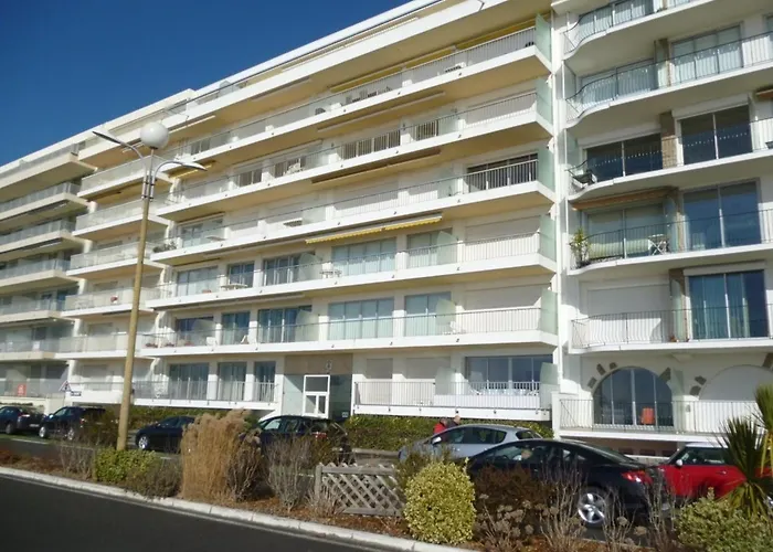 Appartement Moderne 3p Avec Terrasse, Face Mer, - Fr-1-245-209