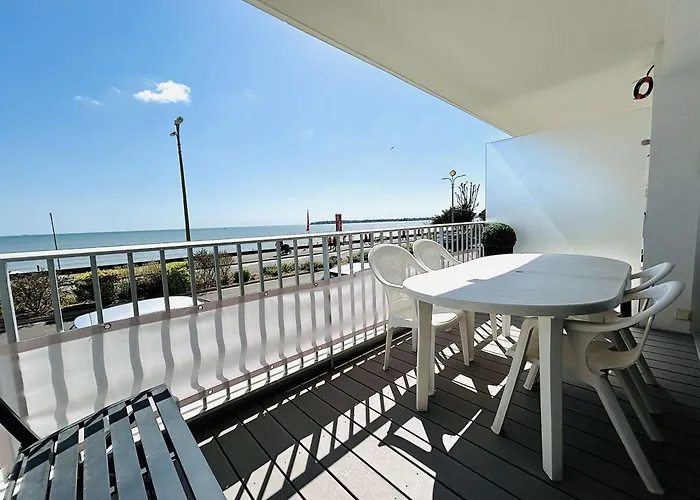 Appartement Moderne 3p Avec Terrasse, Face Mer, - Fr-1-245-209